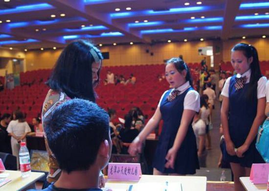 圖為該校雙選會面試現場。