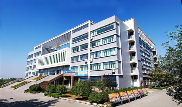  濰坊商業學校升學與就業途徑是什么？